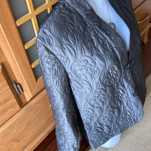 J Jill Gray Collarless Quilted Jacket 100% Silk Large - Picture 4 of 7